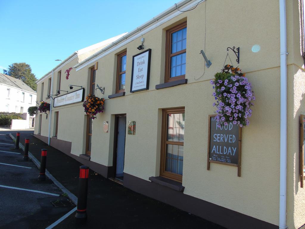 The Pembrey Country Inn Buitenkant foto